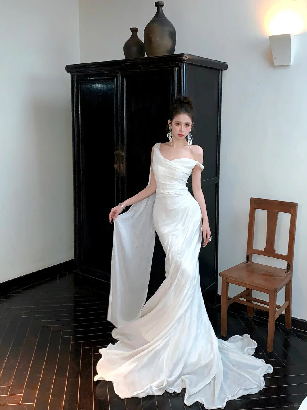 Straps White Satin Long Sweep Party Dress Elegant Mermaid Wedding Dress
