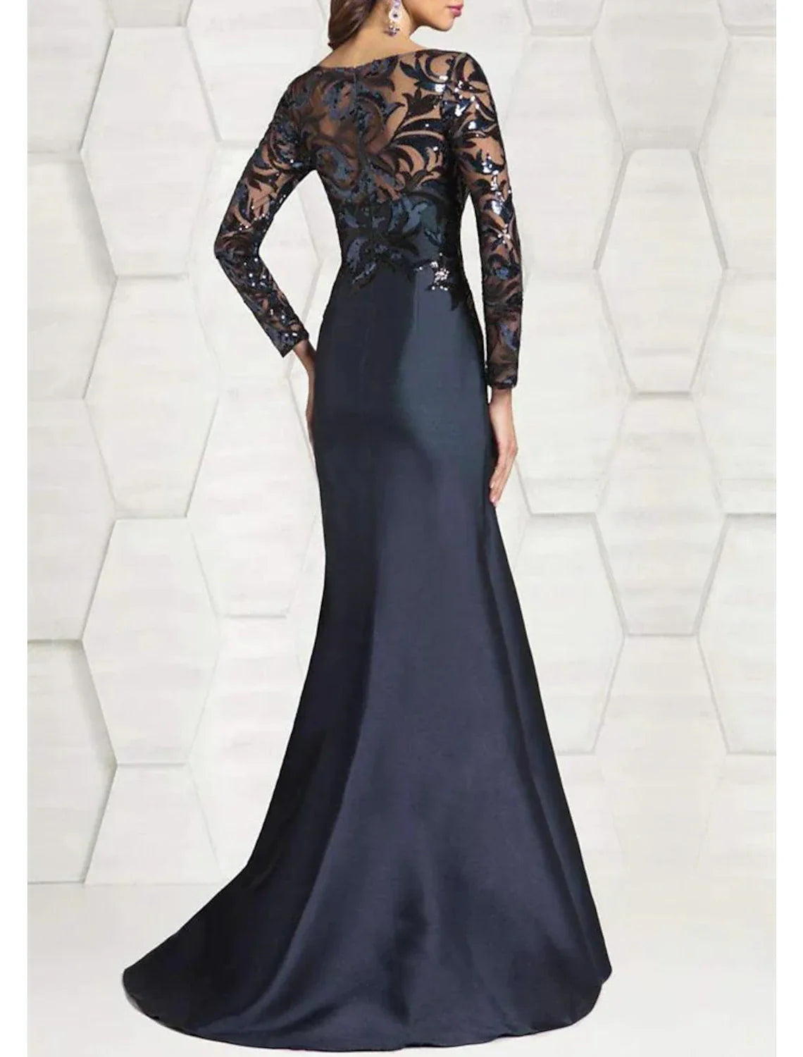 Mermaid / Trumpet Mother of the Bride Dress Fall Wedding Guest Elegant Sparkle & Shine Jewel Neck Floor Length Satin Sequined Long Sleeve with Sequin