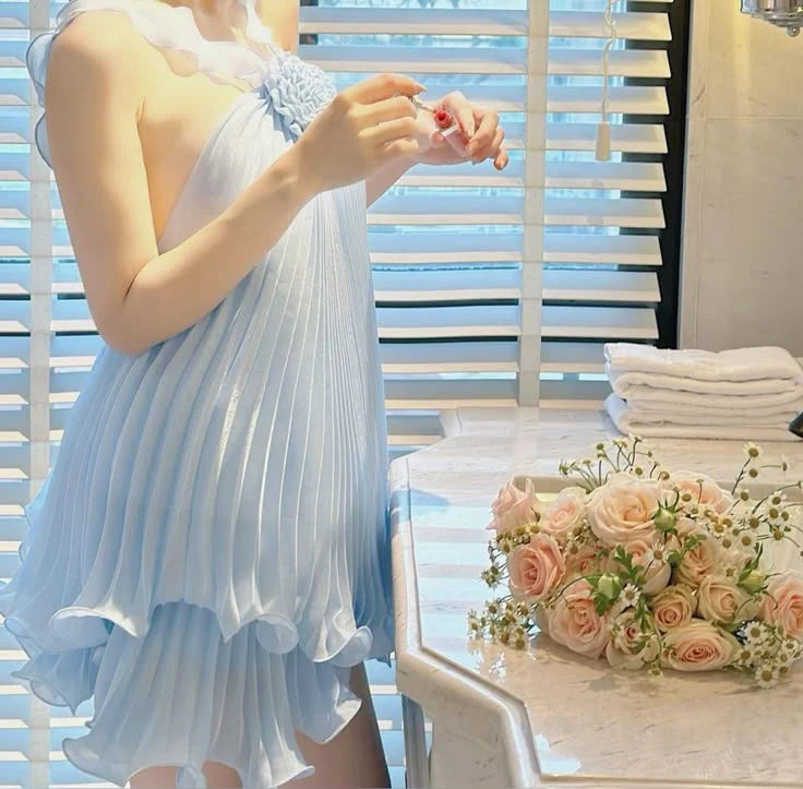 Cute A Line Halter Baby Blue Pleated Chiffon Short Homecoming Dress