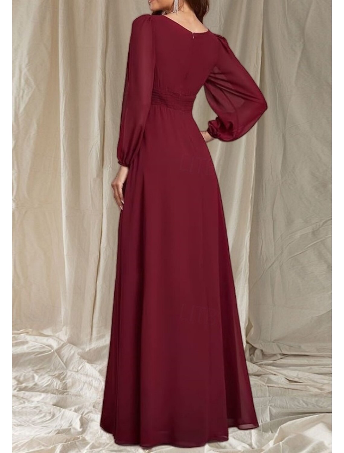 A-Line Mother of the Bride Dress Wedding Guest Elegant Crew Neck Floor Length Chiffon Long Sleeve with Pleats Ruching