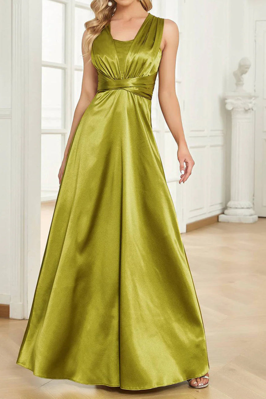 Satin Green Halter Retract Your Waist Formal Prom Dress With Pleated