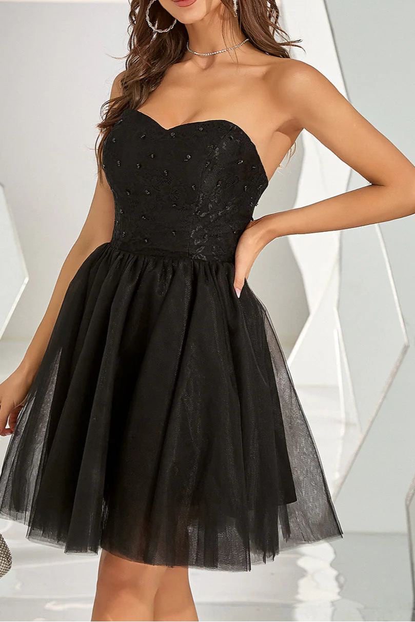 Black Sweetheart Cute and playful Retract Your Waist Homecoming Dress