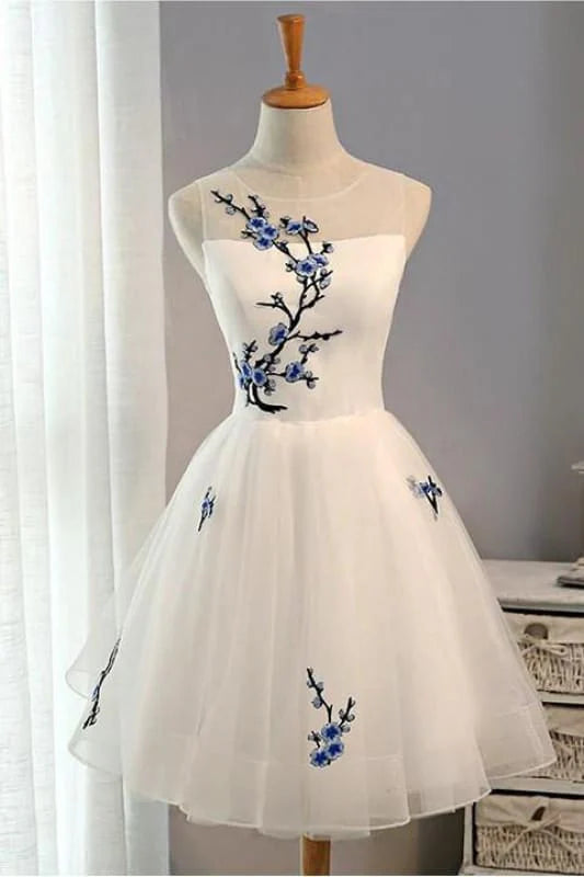 New Arrival Short Prom Dress Embroidery Flowers Sleeveless Tulle Homecoming Dress