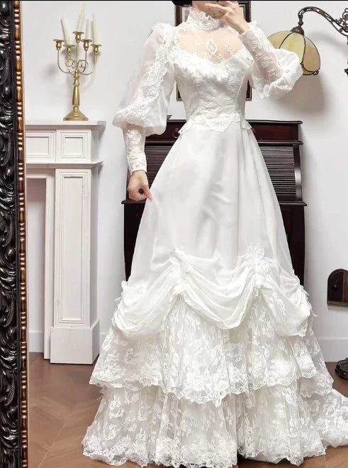 A-Line Long Sleeve Tulle Pretty White Lace Applique Train Vintage Wedding Dress
