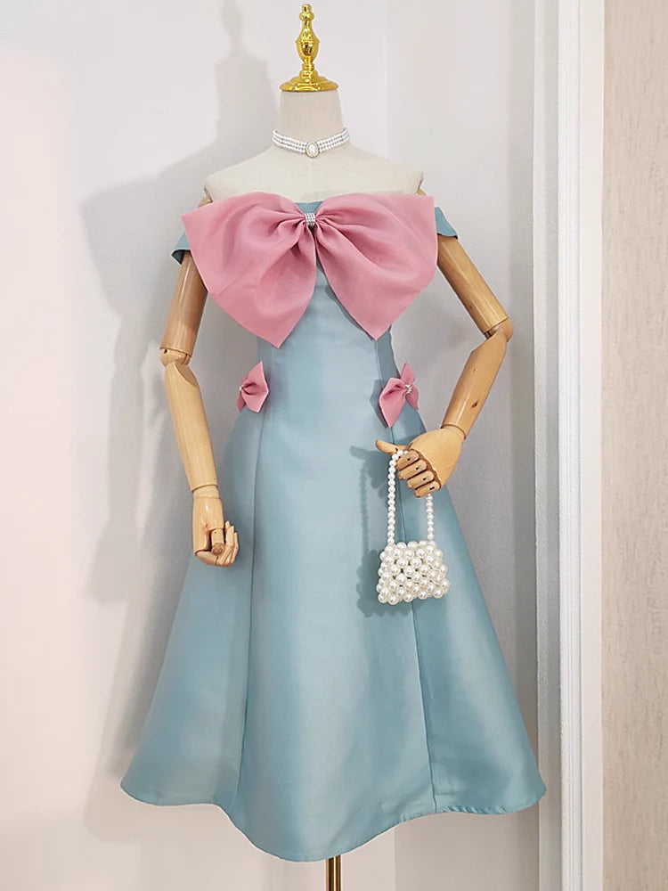 Sexy A line Satin Women's Holiday Dresses Strapless Blue Homecoming Outfits