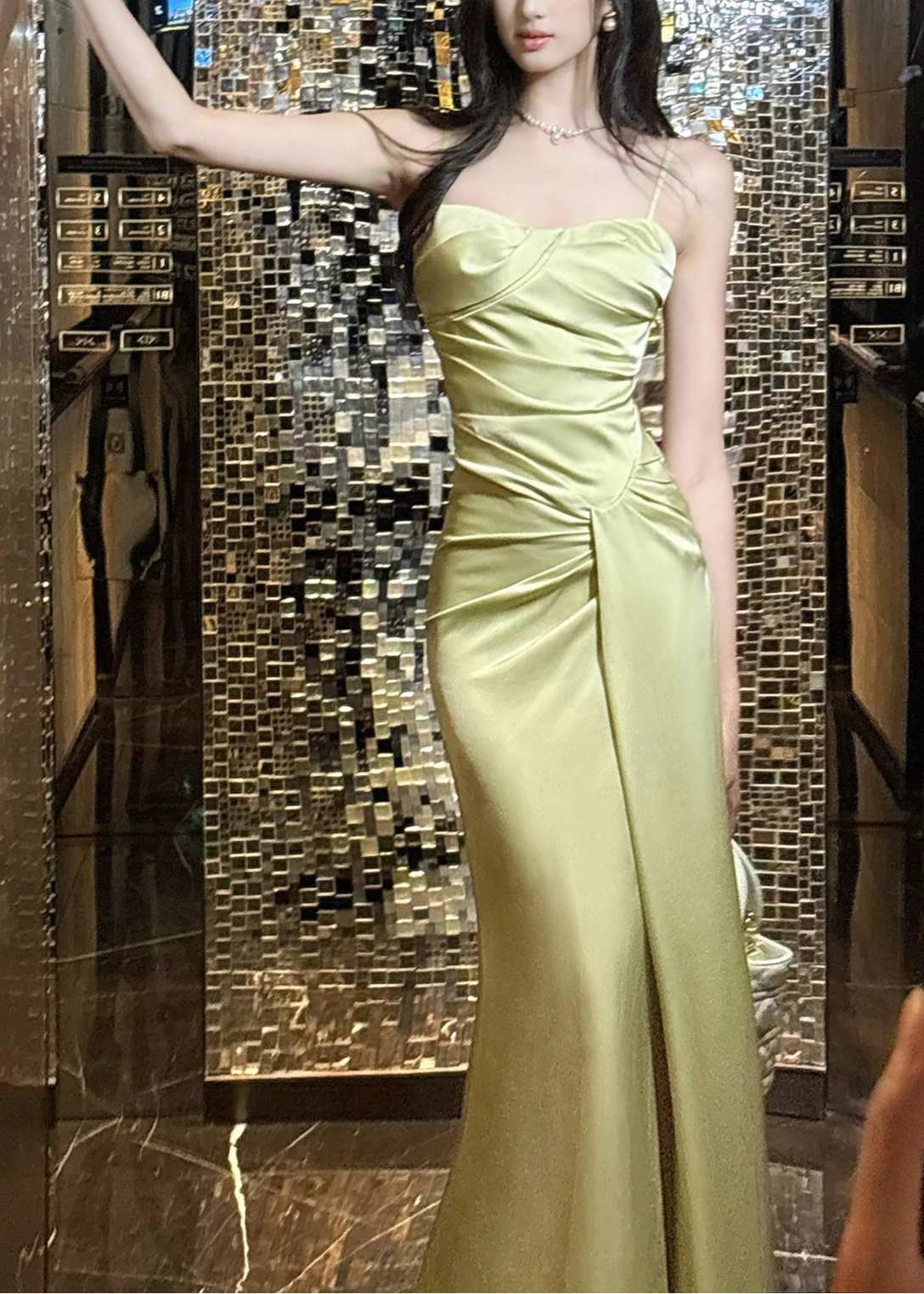 Elegant French Spaghetti Strap Satin Retract Your Waist Mermaid Evening Gowns