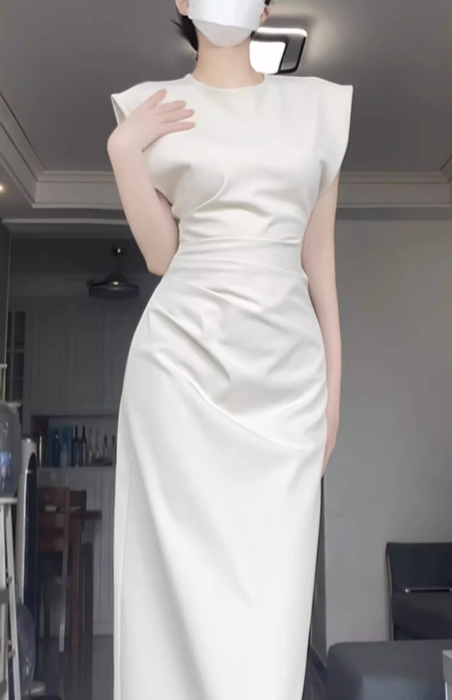 Satin White Retro Mermaid Slim-fit Prom Dresses Birthday Outfits With Ruffle