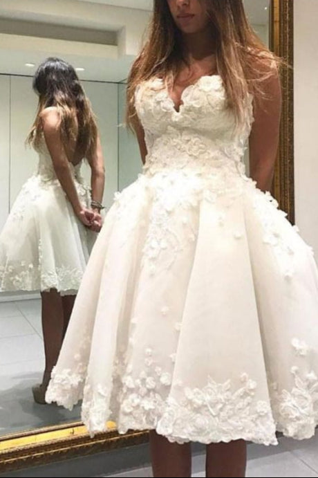 Ball Ivory  Appliqued Prom Gown Knee-length Homecoming Dress with Flowers