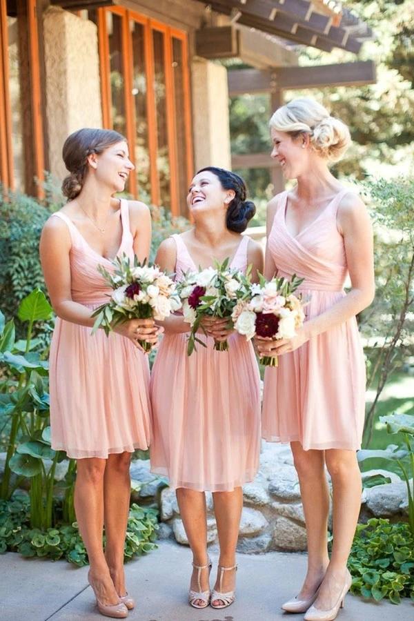 Simple A-line Pink V-neck Chiffon Short Bridesmaid Dresses Retract Your Waist Wedding Party Dress