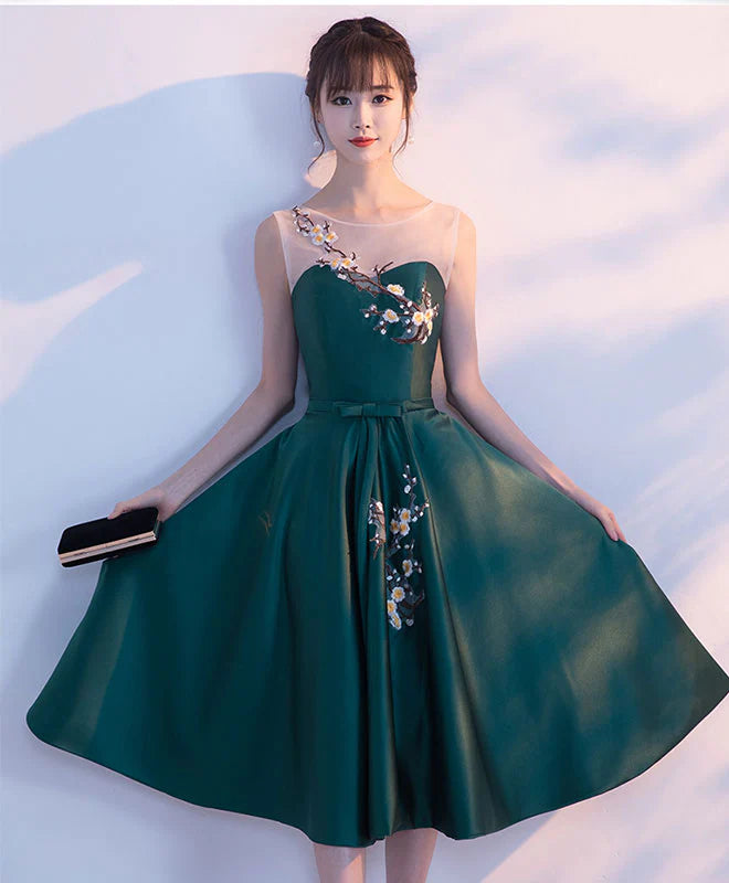 Green Round Neck Lace Short Prom Dress,Classic fit Homecoming Dress