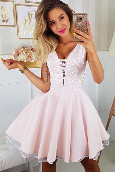 A-line Deep V-neck Sexy Appliques Sleeveless Short Junior Homecoming Dresses