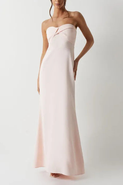 Elegant and gentle Classic fit Twist Bandeau Crepe Bridesmaid Dress