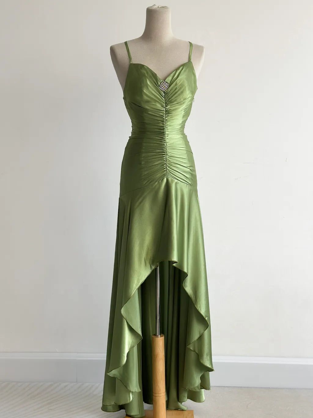 Vintage Green Spaghetti Strap Bodycon Satin Hi-Lo Long Prom Dresses Formal Evening Gowns