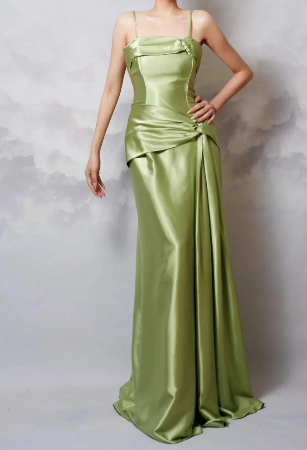 Sexy Y2k Green Sheath Satin Prom Dress Elegant Spaghetti Strap Evening Gown