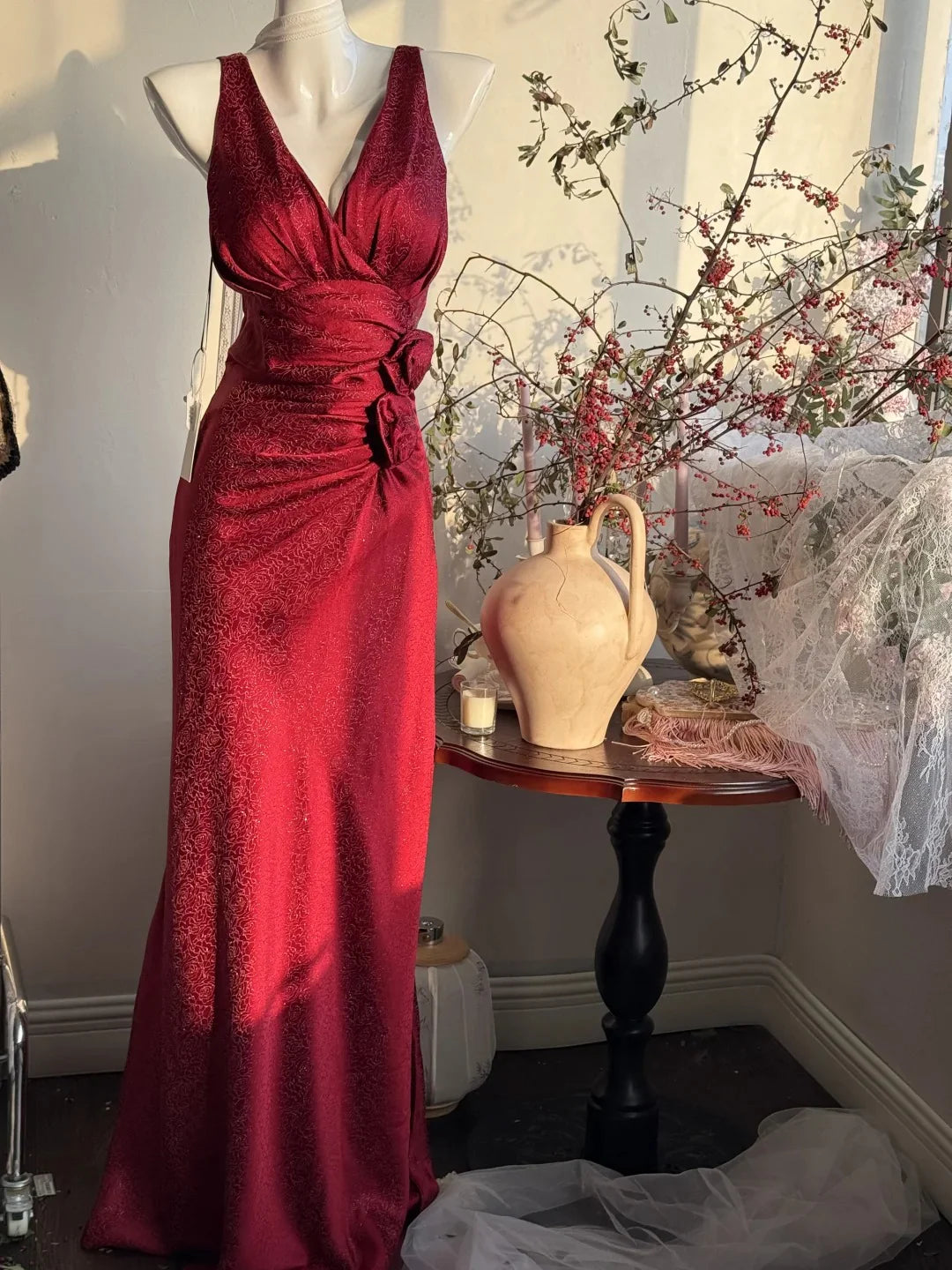 Mermaid Jacquard Satin V-neck Evening Dress Elegant Burgundy Simple Prom Dress