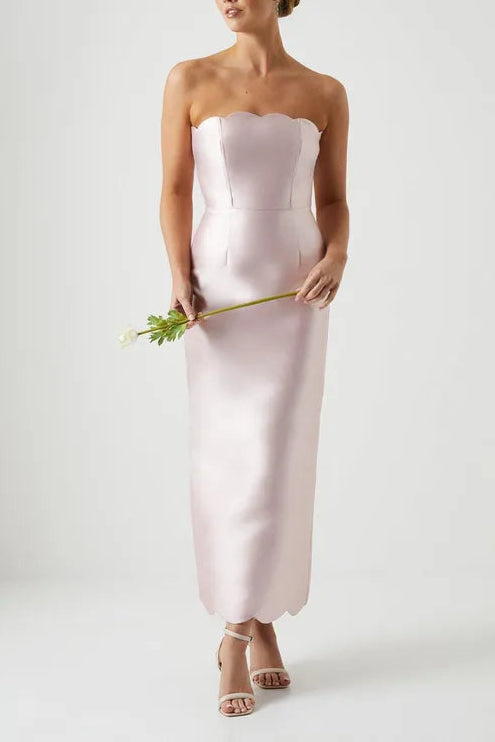 Scallop Detail Twill Column Elegant and gentle Off Shoulder Bridesmaids Dress