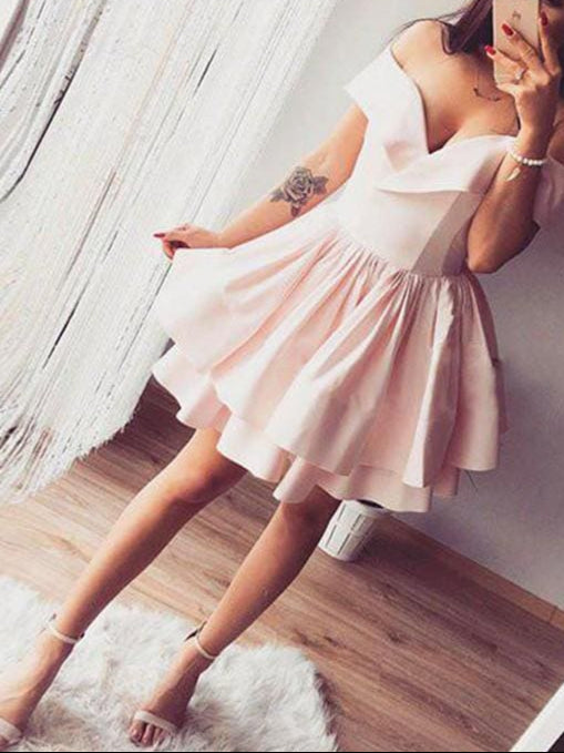 Bridelily A-Line Sleeveless Satin Knee-Length Off-the-Shoulder Homecoming Dresses