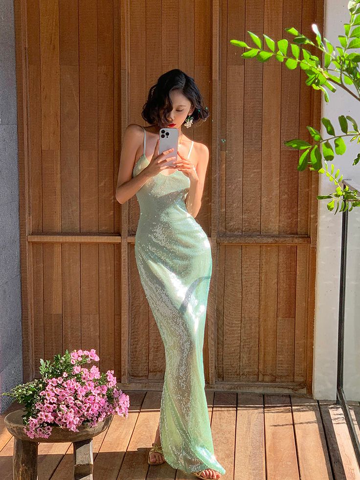 Spaghetti Strap Green Sequin Open Back Party Dress Shiny Sheath Evening Dress