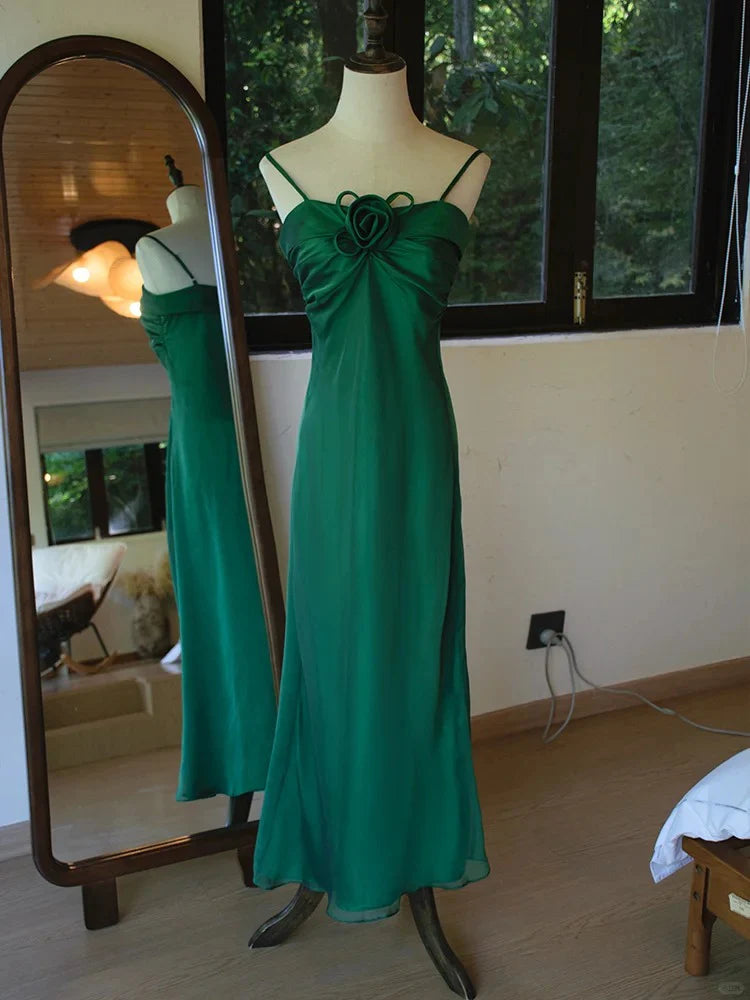 Stunning Green Chiffon Prom Dress Elegant Spaghetti Strap Sheath Evening Gowns