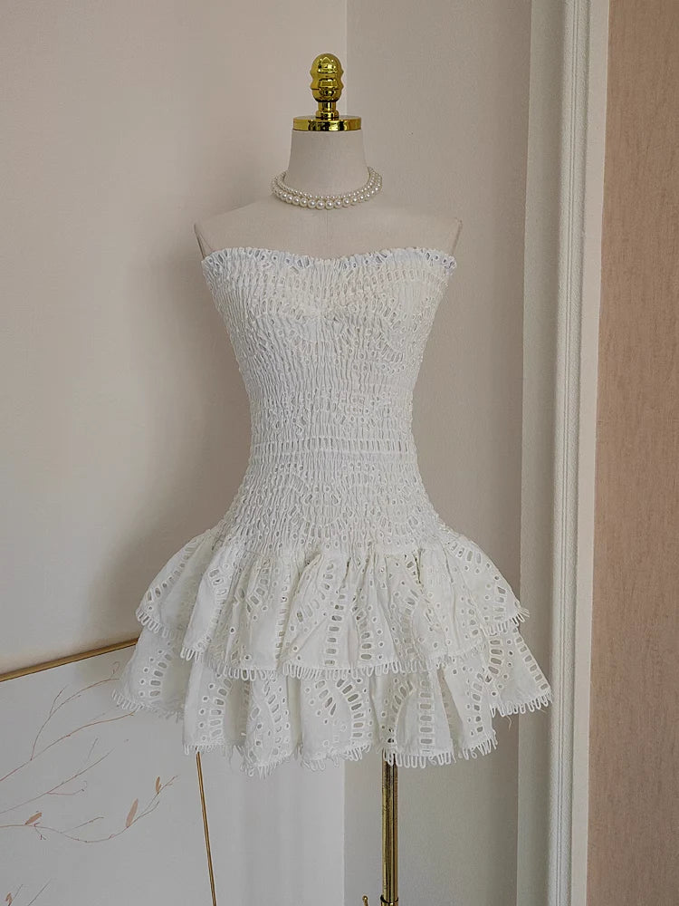 Cute Sheath Strapless White Lace Vacation Dress Exquisite tailoring Short Homecoming Dresses