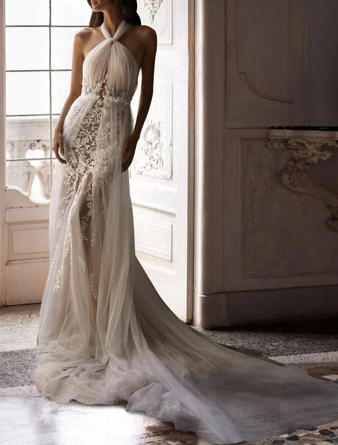 Little Sheath Camisole White Dresses Boho Wedding Dresses Sleeveless Court Train Lace Bridal Gowns With Beading