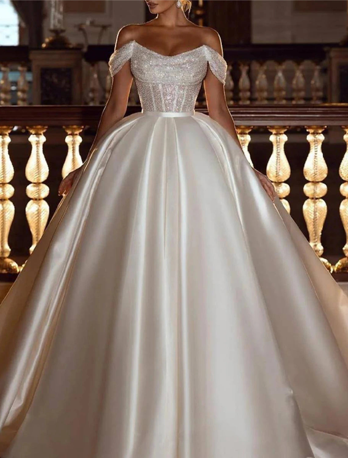 Engagement Formal Glitter & Sparkle Chapel Train Satin Wedding Dresses Ball Gown Off Shoulder Cap Sleeve Bridal Gowns With Solid Color