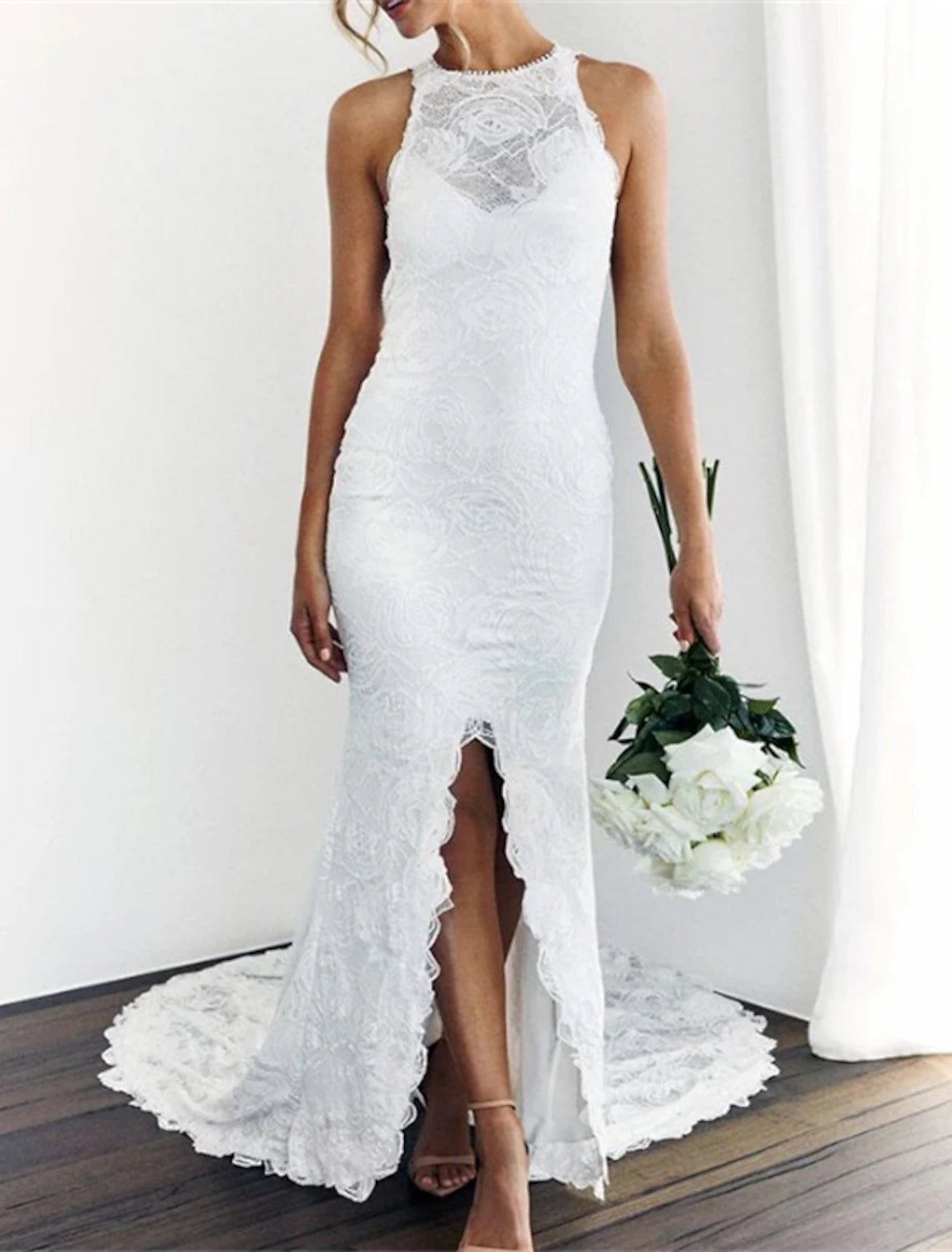 Beach Boho Simple Wedding Dress Mermaid Halter Neck Sleeveless V Chapel Train Lace Bridal Gowns