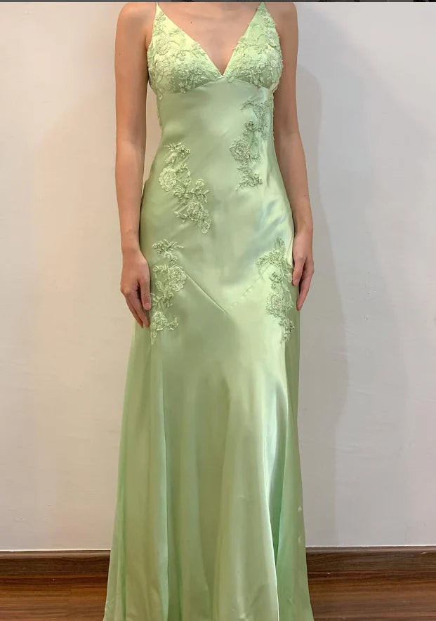 Green Mermaid V Neck Appliques Satin Open Back Long Prom Dress Outfits