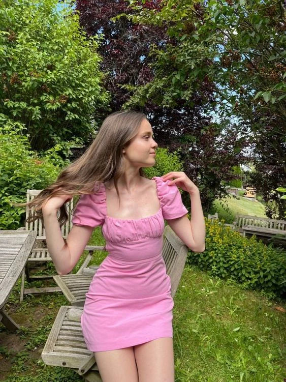Pink Sequare Neck Prom Dress Sexy Backless Retract Your Waist Homecoming Dress