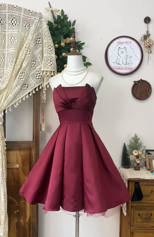 Simple A Line Strapless Burgundy Satin Short Retract Your Waist Homecoming Dress