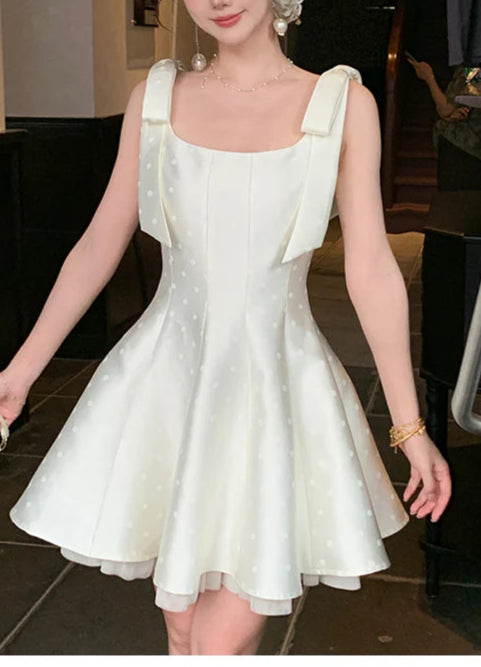 Sweet Square Neck Satin A-Line Short Prom Dresses Light Apricot Homecoming Dresses