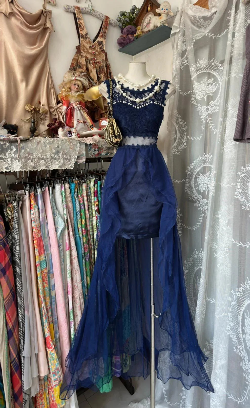 Elegant Crew Neck Tulle Mermaid Lace Applique Open Back Party Dresses