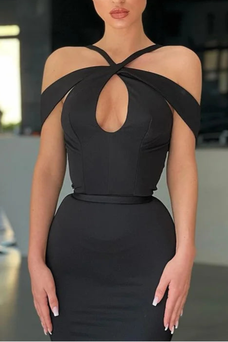 Full of charm Unique design Off-The-Shoulder Black Halter Mermaid Evening Dress