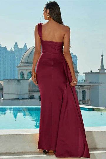 Full of charm Elegant One-Shoulder Long Formal Dress with Attached Train