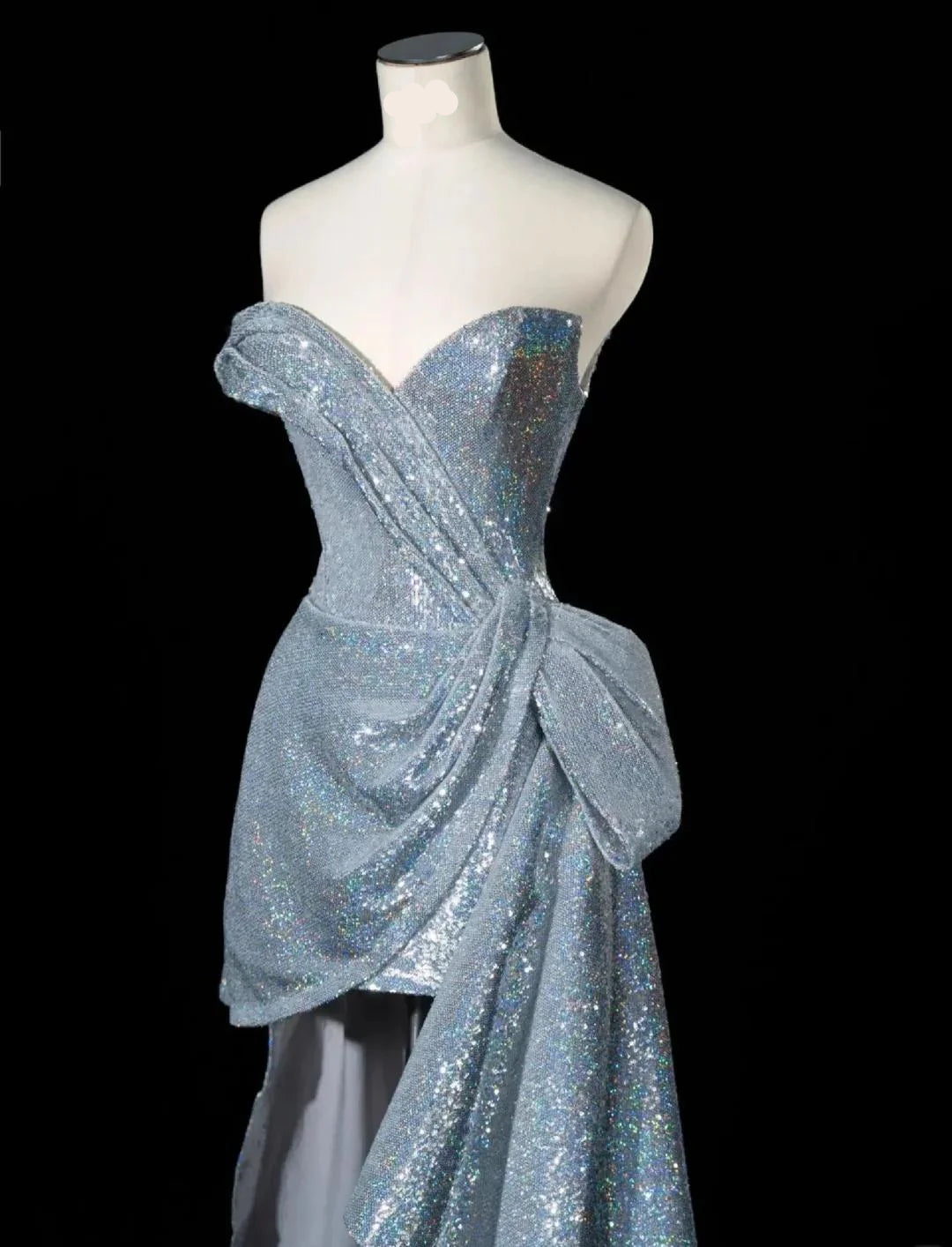 Sweetheart Neck A-Line Sequins Long Prom Dresses Elegant Silver Formal Evening Gowns