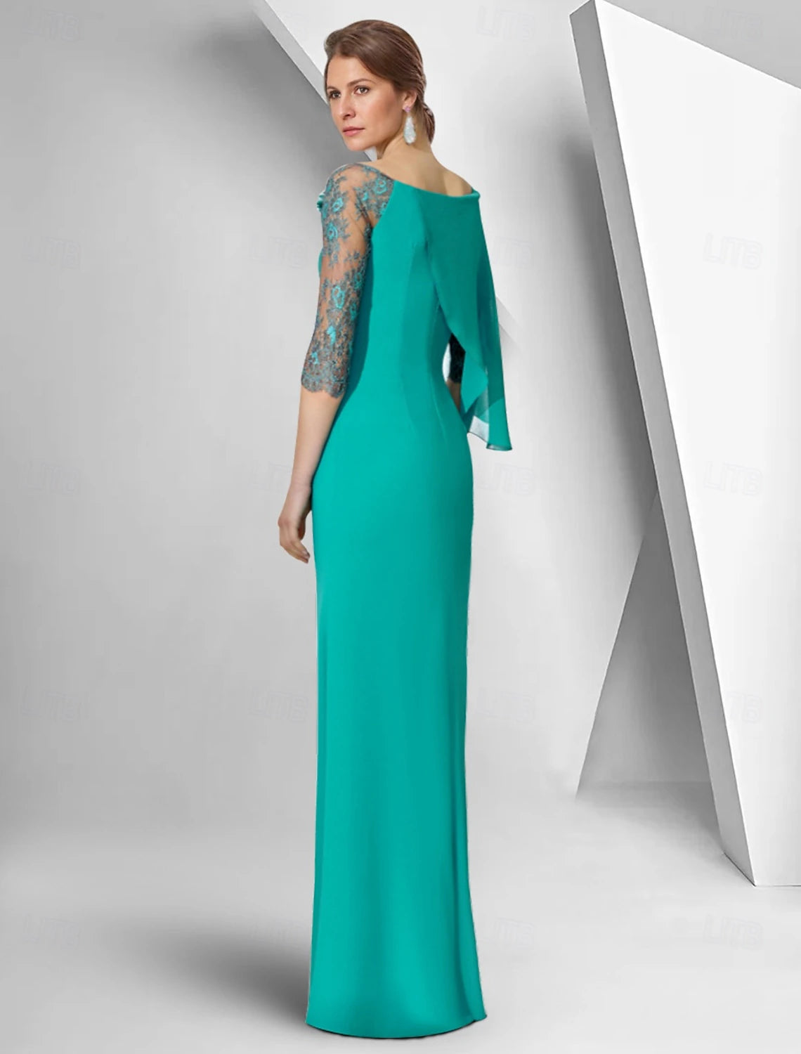 Sheath / Column Dress Mother of the Bride Dress Elegant Bateau Neck Floor Length Chiffon 3/4 Length Sleeve with Lace Solid Color