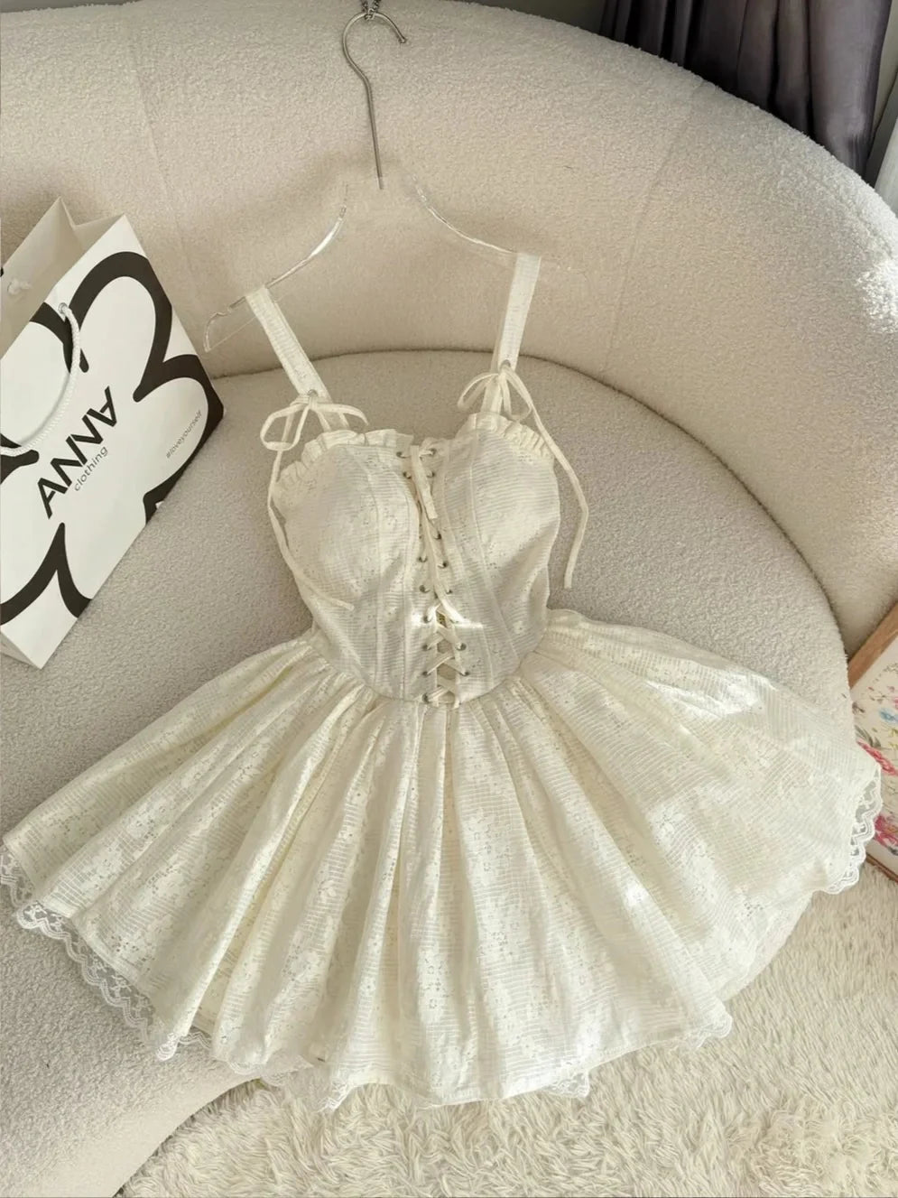 Simple Off-white Spaghetti Straps A-Line Lace Short  Homecoming Dresses