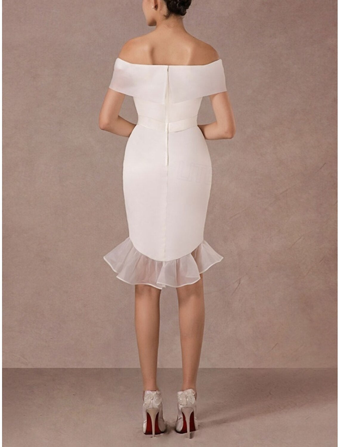 Engagement Wedding Dresses Mermaid Trumpet Off Shoulder Short Sleeve Short Satin Bridal Gowns With Sash / Ribbon Solid Color