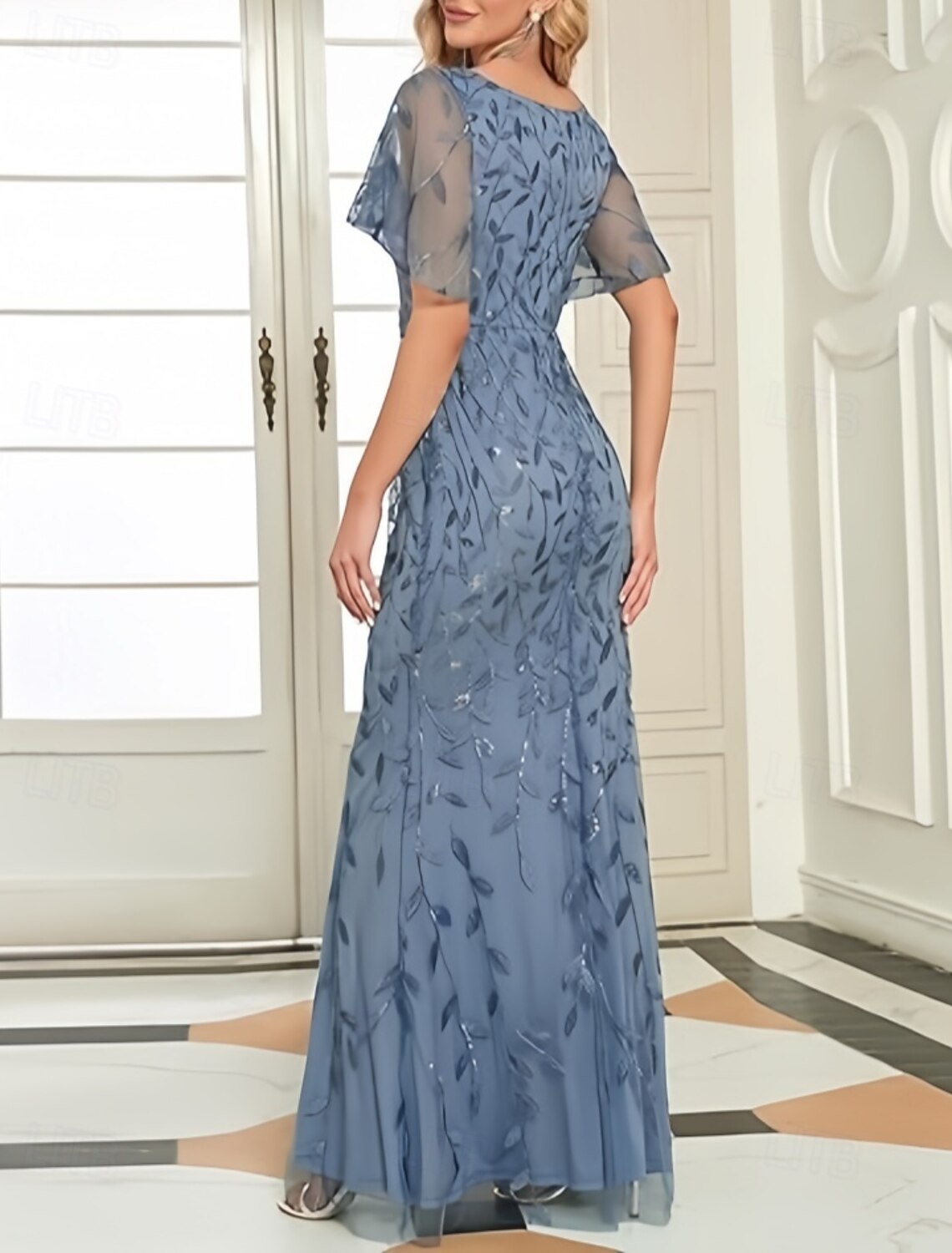 Mermaid / Trumpet Mother of the Bride Dress Wedding Guest Elegant V Neck Floor Length Lace Short Sleeve with Lace