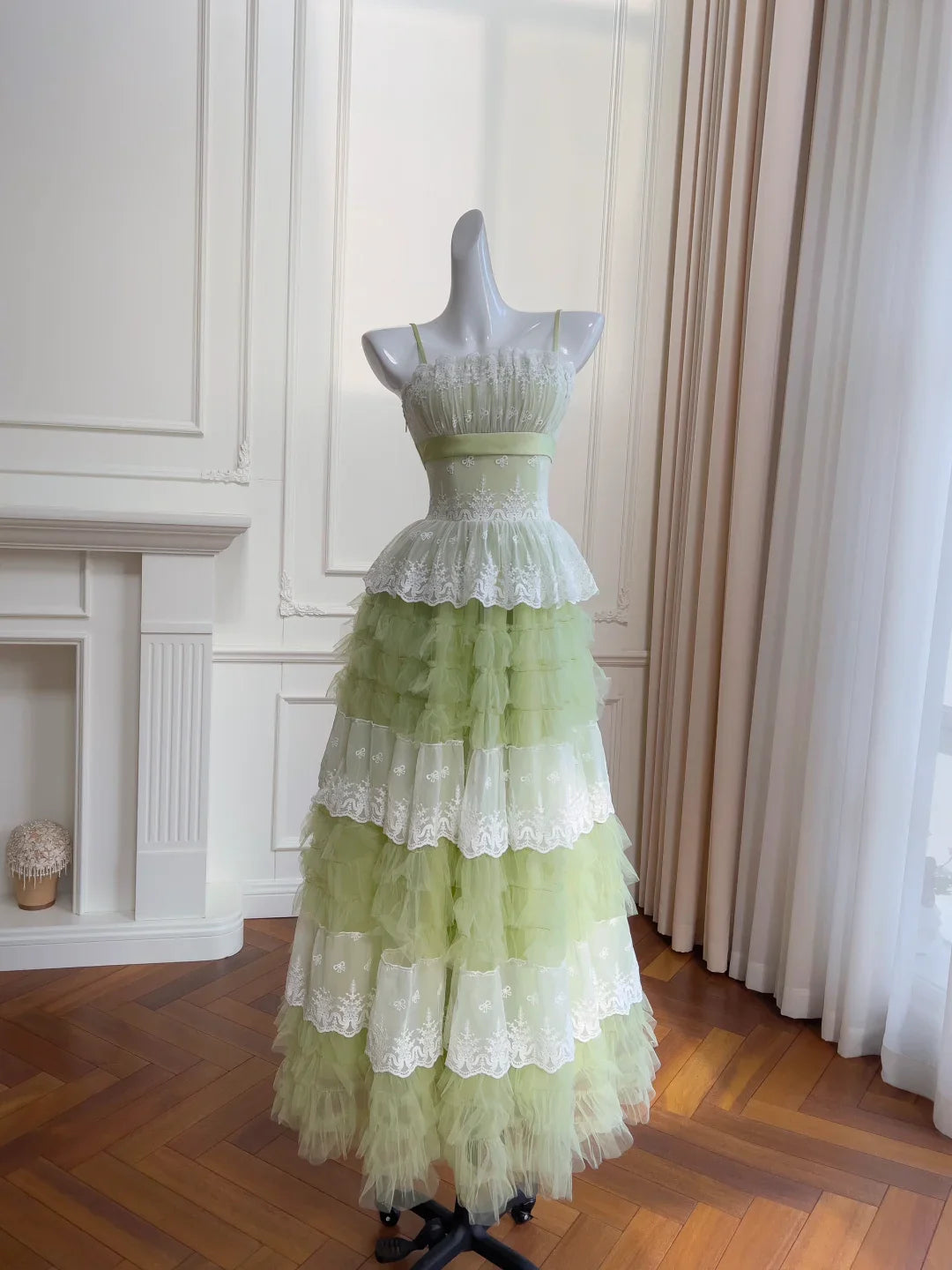 New A Line Spaghetti Strap Layered White Lace Green Tulle Party Dress