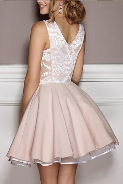 A-line Deep V-neck Sexy Appliques Sleeveless Short Junior Homecoming Dresses