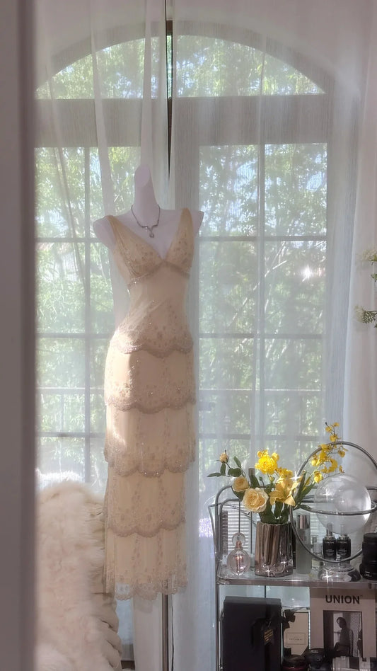 Charming Sheath V Neck Layered Appliques Ivory Slim-fit Chiffon Party Dress