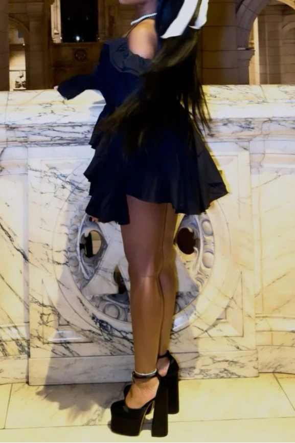 Sexy A line Long Sleeves Black Retract Your Waist Short Homecoming Dress