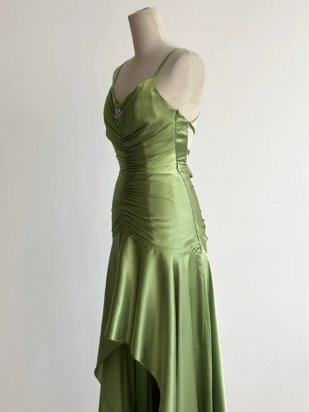 Vintage Green Spaghetti Strap Bodycon Satin Hi-Lo Long Prom Dresses Formal Evening Gowns