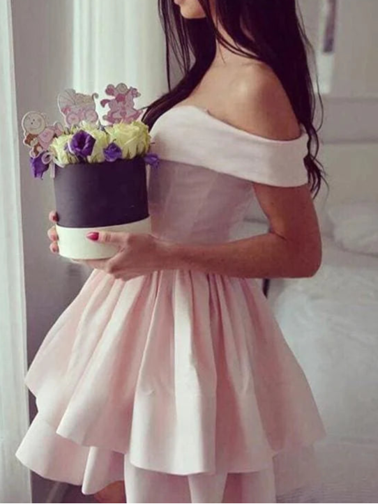 Bridelily A-Line Sleeveless Satin Knee-Length Off-the-Shoulder Homecoming Dresses