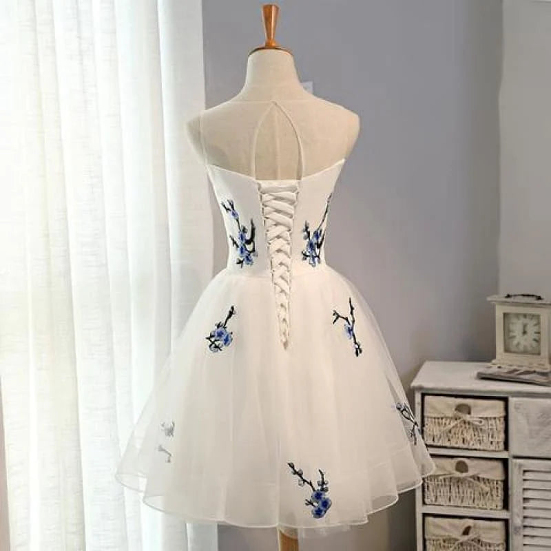 New Arrival Short Prom Dress Embroidery Flowers Sleeveless Tulle Homecoming Dress