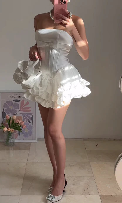 Sweet White Strapsless Prom Dresses Homecoming  A-Line Satin Short Dresses with Bow