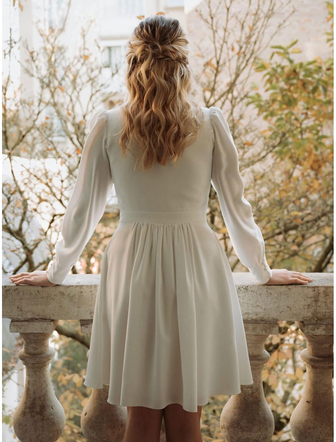 Little White Dress Bridal Shower Dresses A-Line V Neck Wedding Dresses Long Sleeve Mini Satin Bridal Gowns With Pleats Appliques