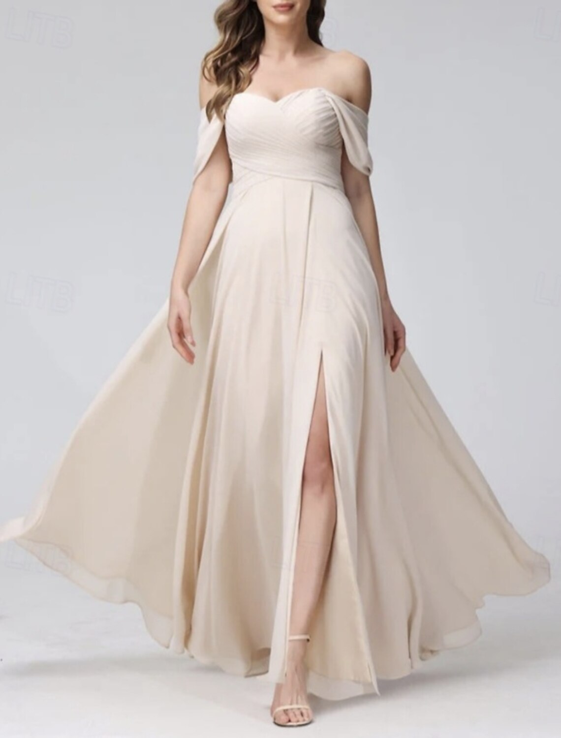 A-Line Bridesmaid Dress Floor Length Sweetheart Short Sleeve Elegant Chiffon with Split Front
