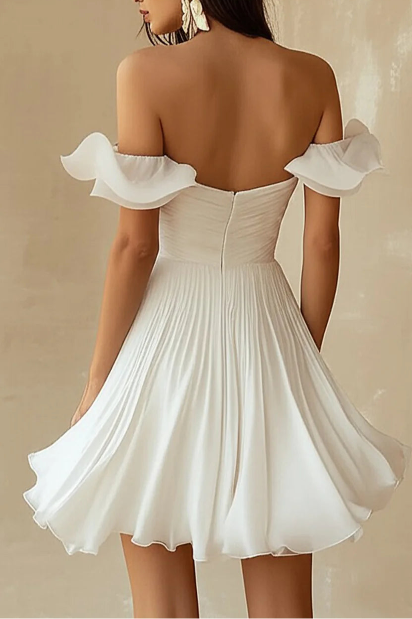 Chiffon Pleated A Line Mini Little White Retract Your Waist Homeconing Dress with Ruffles